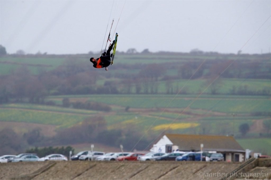 kitesurfing in marazion